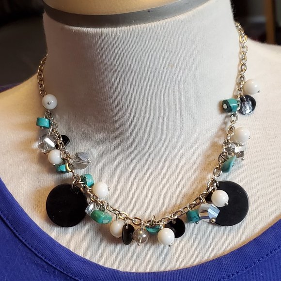 15" Silver Tone Collar Turquoise Chip Necklace - Picture 4 of 5